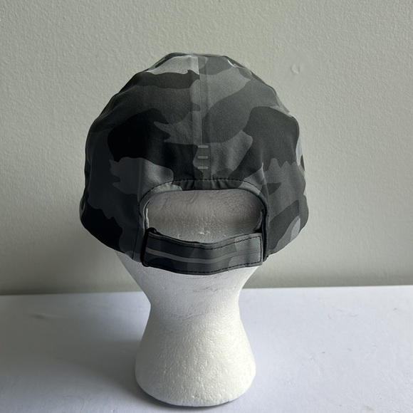 Camouflage Lululemon Hat - Picture 3 of 4